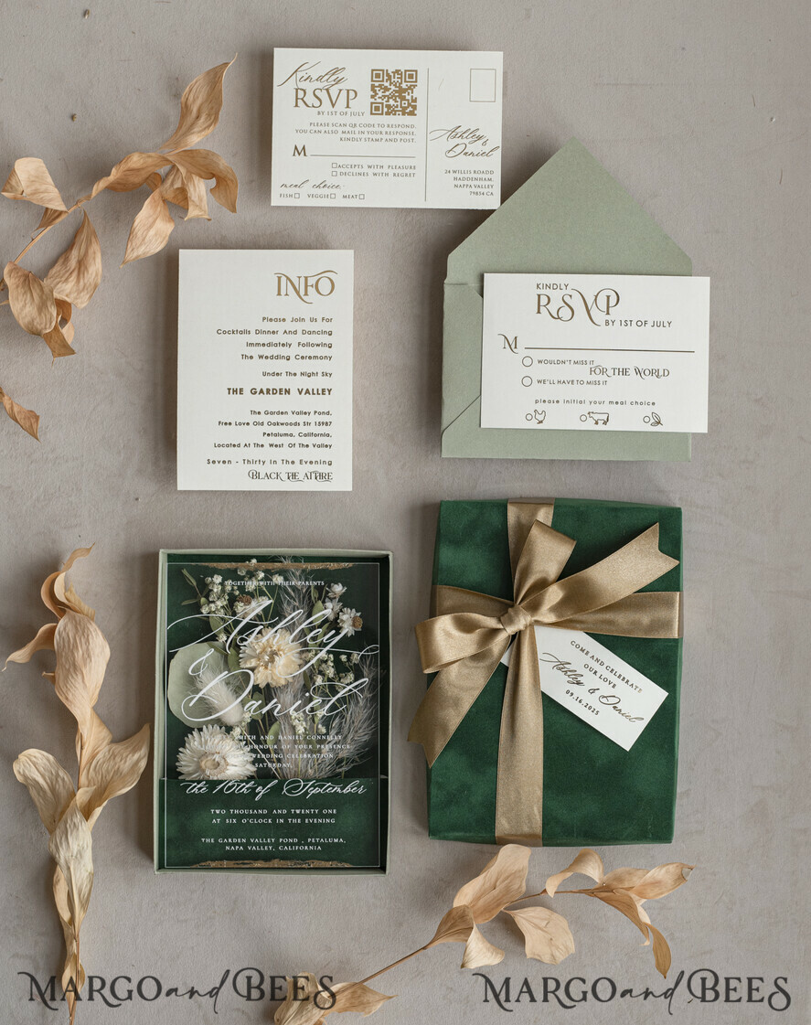 WEDDING INVITATIONS Invitations for VIP/ boxed Invites for Parents Natural Dried Flowers Wedding Invitations in velvet box, Plexi Glamour Boxed Wedding Invitation Suite Luxury, Romantic Velvet Wedding Cards, Bespoke Golden Invites