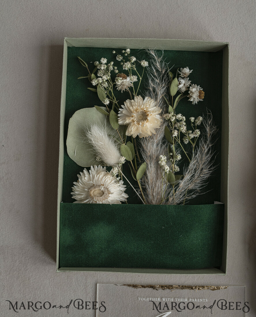 WEDDING INVITATIONS Invitations for VIP/ boxed Invites for Parents Natural Dried Flowers Wedding Invitations in velvet box, Plexi Glamour Boxed Wedding Invitation Suite Luxury, Romantic Velvet Wedding Cards, Bespoke Golden Invites