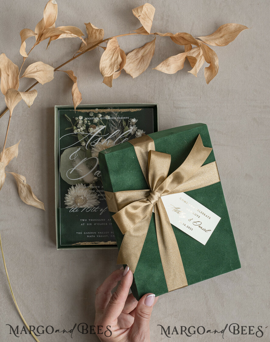WEDDING INVITATIONS Invitations for VIP/ boxed Invites for Parents Natural Dried Flowers Wedding Invitations in velvet box, Plexi Glamour Boxed Wedding Invitation Suite Luxury, Romantic Velvet Wedding Cards, Bespoke Golden Invites