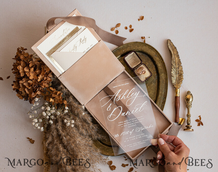 WEDDING INVITATIONS Invitations for VIP/ boxed Invites for Parents Luxury Gold Foil Wedding Invitations in velvet box, Plexi Glamour Wedding Invitation Suite Luxury Box, Romantic Velvet Wedding Cards, Bespoke Golden Invites
