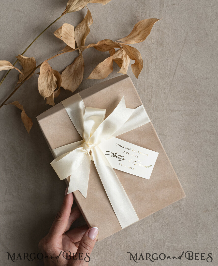 WEDDING INVITATIONS Invitations for VIP/ boxed Invites for Parents Natural Dried Flowers Wedding Invitations in velvet box, Plexi Glamour Boxed Wedding Invitation Suite Luxury, Romantic Velvet Wedding Cards, Bespoke Golden Invites