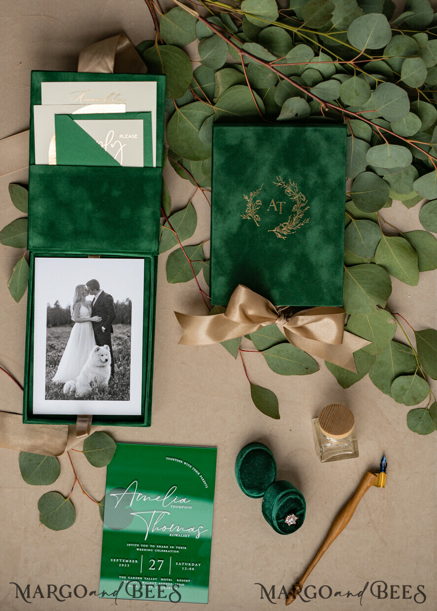 WEDDING INVITATIONS Invitations for VIP/ boxed Invites for Parents Emerald green Velvet Boxed Wedding Invitation Box, Clear Green Plexi glass wedding invitations, Elegant green Velvet Wedding Cards, Bespoke Golden Wedding Stationery, Mirror gold Invitations