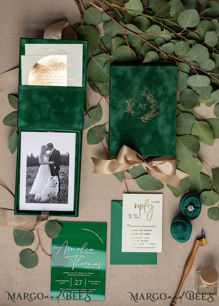 WEDDING INVITATIONS Invitations for VIP/ boxed Invites for Parents Emerald green Velvet Boxed Wedding Invitation Box, Clear Green Plexi glass wedding invitations, Elegant green Velvet Wedding Cards, Bespoke Golden Wedding Stationery, Mirror gold Invitations