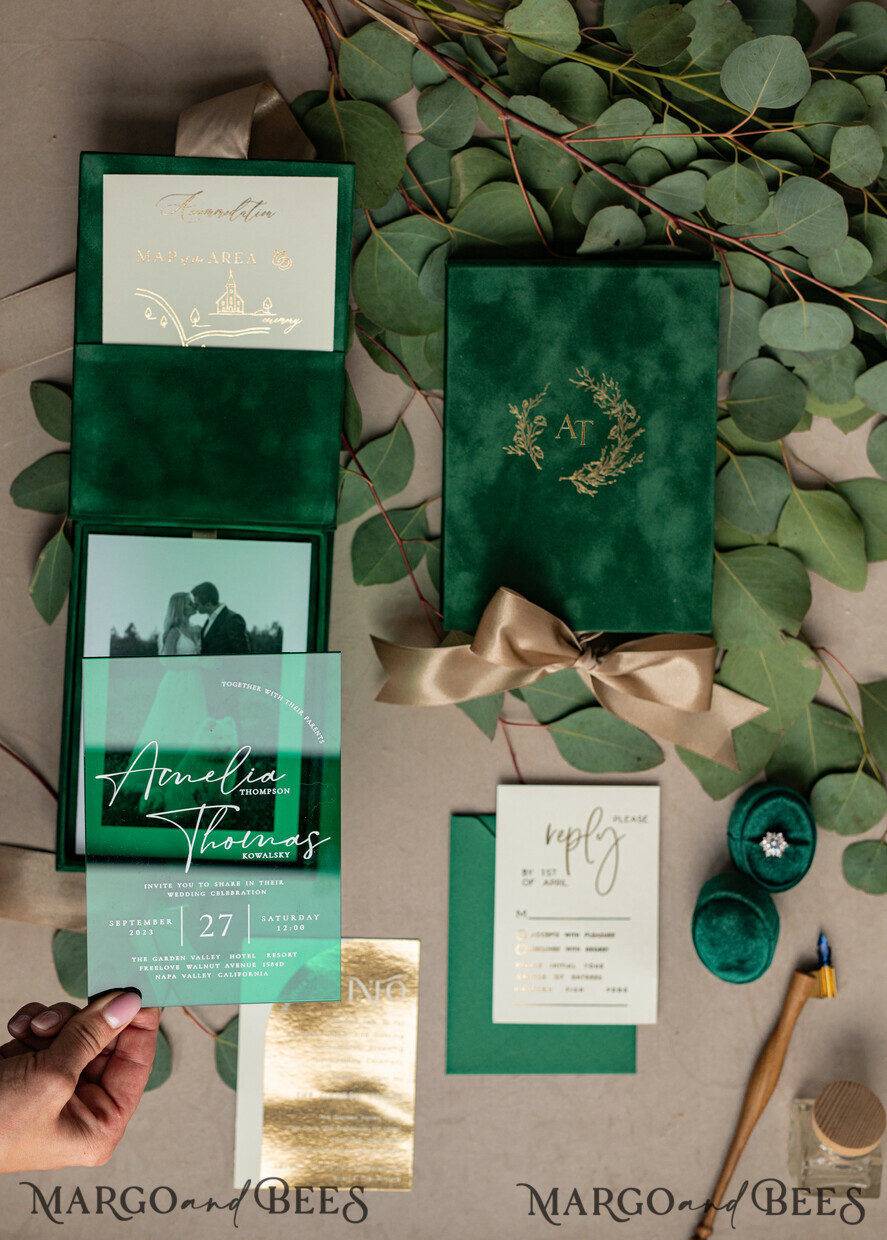 WEDDING INVITATIONS Invitations for VIP/ boxed Invites for Parents Emerald green Velvet Boxed Wedding Invitation Box, Clear Green Plexi glass wedding invitations, Elegant green Velvet Wedding Cards, Bespoke Golden Wedding Stationery, Mirror gold Invitations