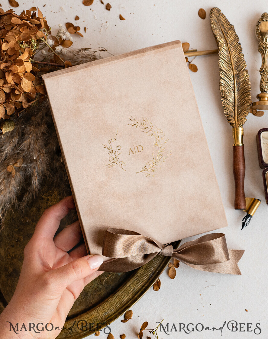 WEDDING INVITATIONS Invitations for VIP/ boxed Invites for Parents Luxury Gold Foil Wedding Invitation Box, Acrylic invitation in Velvet Box, Romantic Velvet Wedding Cards, Bespoke Golden Wedding Stationery, Luxury Invitations