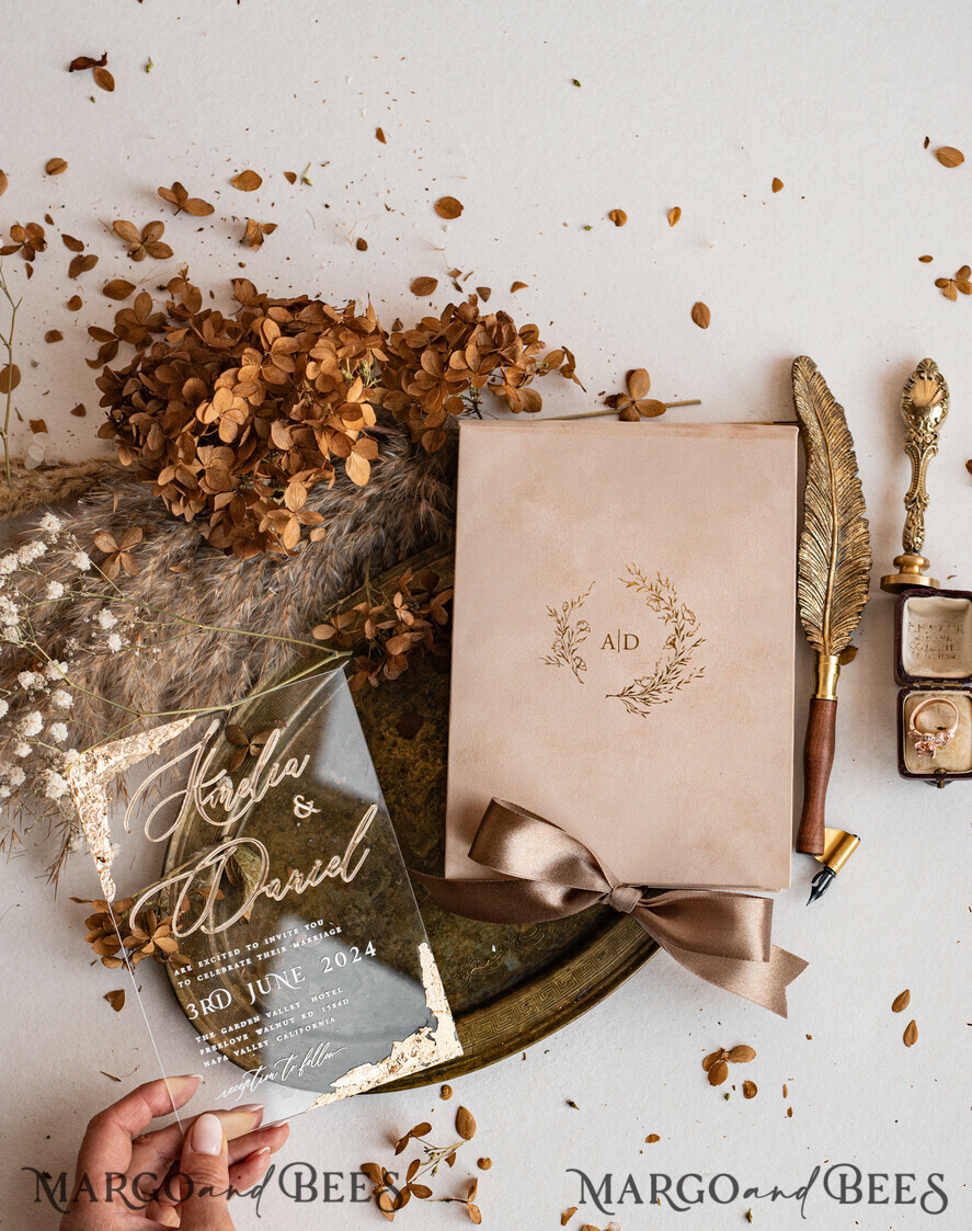 WEDDING INVITATIONS Invitations for VIP/ boxed Invites for Parents Luxury Gold Foil Wedding Invitation Box, Acrylic invitation in Velvet Box, Romantic Velvet Wedding Cards, Bespoke Golden Wedding Stationery, Luxury Invitations