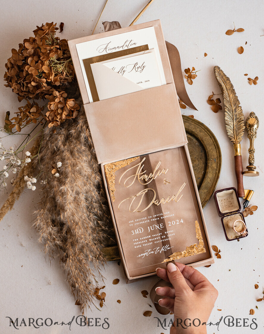 WEDDING INVITATIONS Invitations for VIP/ boxed Invites for Parents Luxury Gold Foil Wedding Invitation Box, Acrylic invitation in Velvet Box, Romantic Velvet Wedding Cards, Bespoke Golden Wedding Stationery, Luxury Invitations