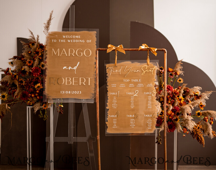 TABLE PLANS AND WEDDING WELCOME SIGNS plexi gold / velvet beige velvet and Gold Modern velvet Seating Chart, 3d Elegant Find Your Seat - Seating Plan , Luxury Wedding Table Plan, Wedding Decoration with golden letters - Golden Reception Signage - Custom Ceremony Sign