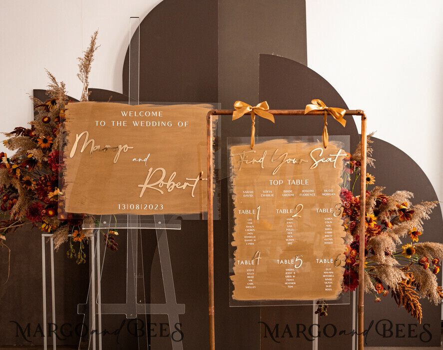 TABLE PLANS AND WEDDING WELCOME SIGNS plexi gold / velvet beige velvet and Gold Modern velvet Seating Chart, 3d Elegant Find Your Seat - Seating Plan , Luxury Wedding Table Plan, Wedding Decoration with golden letters - Golden Reception Signage - Custom Ceremony Sign