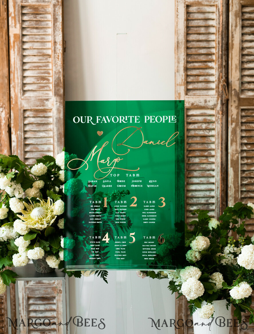 TABLE PLANS AND WEDDING WELCOME SIGNS plexi gold / velvet Emerald Green Plexi and Gold Modern velvet Seating Chart, 3d Elegant Find Your Seat - Seating Plan , Luxury Wedding Table Plan, Greenery Wedding Decoration
