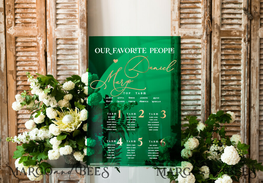 TABLE PLANS AND WEDDING WELCOME SIGNS plexi gold / velvet Emerald Green Plexi and Gold Modern velvet Seating Chart, 3d Elegant Find Your Seat - Seating Plan , Luxury Wedding Table Plan, Greenery Wedding Decoration