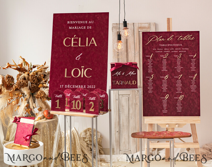 TABLE PLANS AND WEDDING WELCOME SIGNS plexi gold / velvet Burgundy Wedding Table Plan, Maroon velvet and Gold Modern Seating Chart, 3d Elegant Find Your Seat Seating Plan , Luxury Wedding Table Plan, Wedding Decoration with golden letters Marsala Golden Reception Signage Red Custom Ceremony Sign