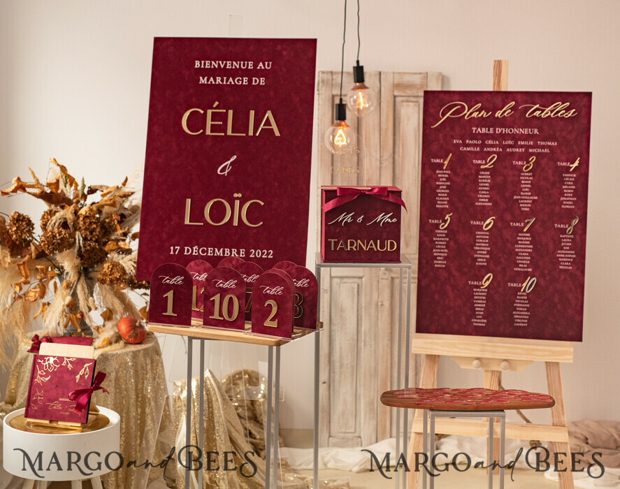 TABLE PLANS AND WEDDING WELCOME SIGNS plexi gold / velvet Burgundy Wedding Table Plan, Maroon velvet and Gold Modern Seating Chart, 3d Elegant Find Your Seat Seating Plan , Luxury Wedding Table Plan, Wedding Decoration with golden letters Marsala Golden Reception Signage Red Custom Ceremony Sign