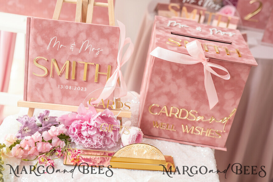 TABLE PLANS AND WEDDING WELCOME SIGNS plexi gold / velvet Luxury Velvet blush pink Wedding Welcome Sign, Golden Wedding Decor, Personalised Wedding Sign, Wedding Gift, Welcome Wedding Board BpPXSet