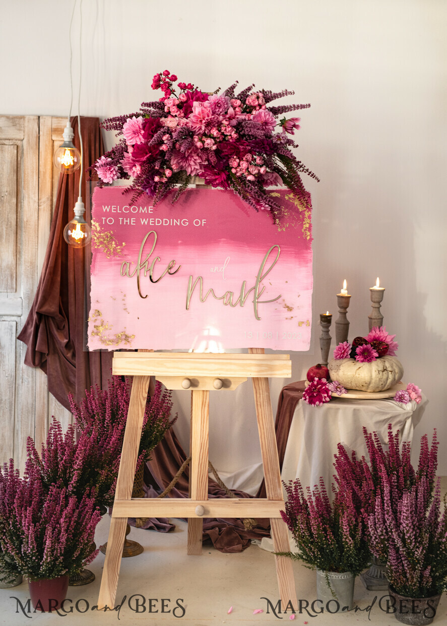 TABLE PLANS AND WEDDING WELCOME SIGNS plexi gold / velvet Acrylic Mauve Ombre Wedding Welcome Sign Painted Acrylic gold Wedding Welcome Sign, Dusty Rose Gold Plexi Wedding Welcome Sign, Plum Fall Luxury Wedding Wedding Welcome Sign , Blush Pink Wedding Signage Golden mirror Wedding Welcome Sign