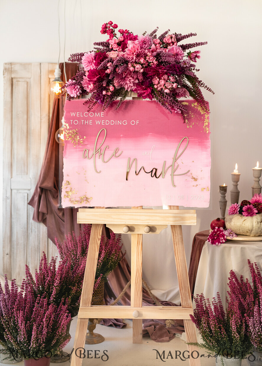 TABLE PLANS AND WEDDING WELCOME SIGNS plexi gold / velvet Acrylic Mauve Ombre Wedding Welcome Sign Painted Acrylic gold Wedding Welcome Sign, Dusty Rose Gold Plexi Wedding Welcome Sign, Plum Fall Luxury Wedding Wedding Welcome Sign , Blush Pink Wedding Signage Golden mirror Wedding Welcome Sign