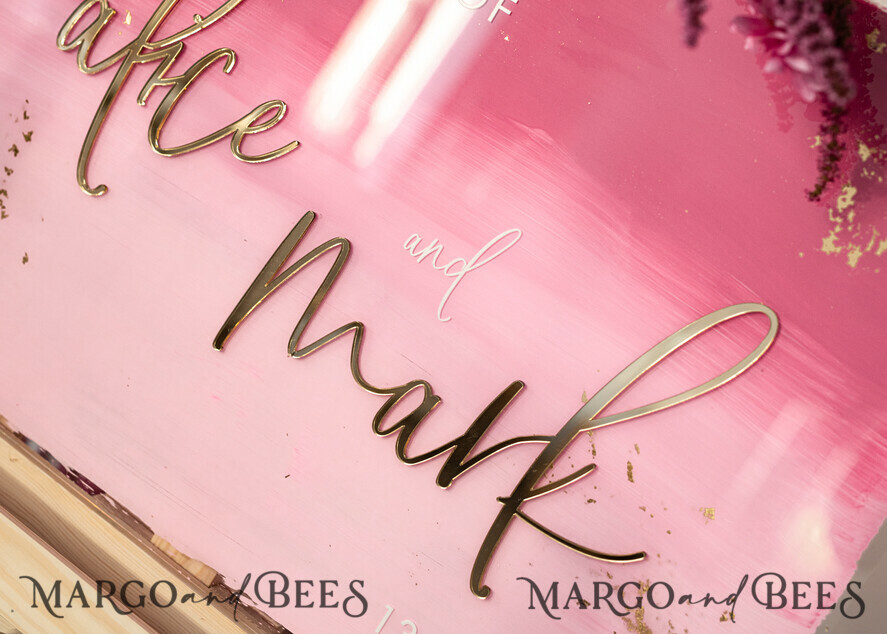 TABLE PLANS AND WEDDING WELCOME SIGNS plexi gold / velvet Acrylic Mauve Ombre Wedding Welcome Sign Painted Acrylic gold Wedding Welcome Sign, Dusty Rose Gold Plexi Wedding Welcome Sign, Plum Fall Luxury Wedding Wedding Welcome Sign , Blush Pink Wedding Signage Golden mirror Wedding Welcome Sign