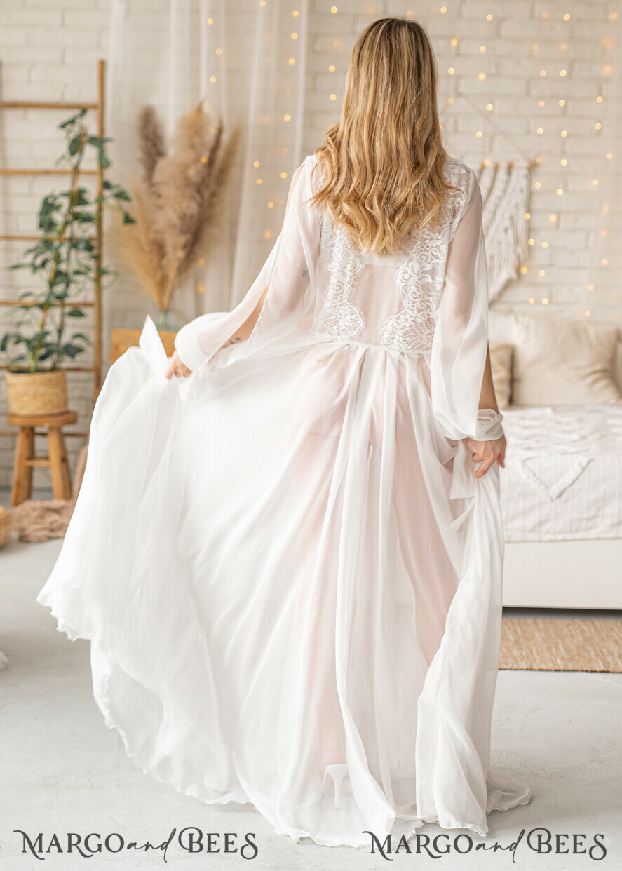 BRIDE bolero, robes, garter Bridal Robes Silk Muslin Robe for Bride, Long Lace Bridal robe for wedding with wide open sleeves, Silk Bride robe Long white robe Satin silk boudoir robe Dressing gown Bridesmaid gift
