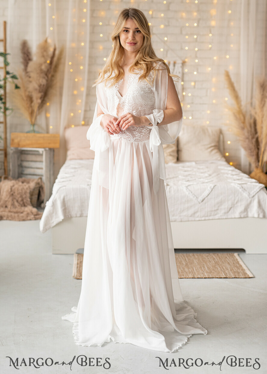 BRIDE bolero, robes, garter Bridal Robes Silk Muslin Robe for Bride, Long Lace Bridal robe for wedding with wide open sleeves, Silk Bride robe Long white robe Satin silk boudoir robe Dressing gown Bridesmaid gift