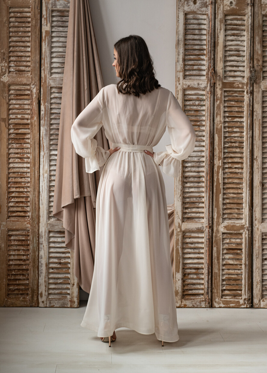 BRIDE bolero, robes, garter Bridal Robes Silk Muslin Bridal robe for wedding with wide sleeves Bride robe Long white or Ivory robe Satin silk boudoir robe Dressing gown Bridesmaid gift