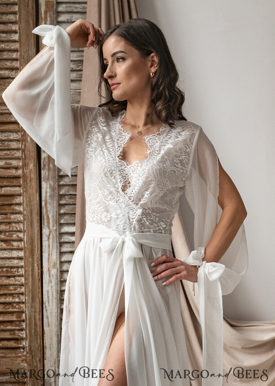 BRIDE bolero, robes, garter Bridal Robes Silk Muslin Robe for Bride, Long Lace Bridal robe for wedding with wide open sleeves, Silk Bride robe Long white robe Satin silk boudoir robe Dressing gown Bridesmaid gift