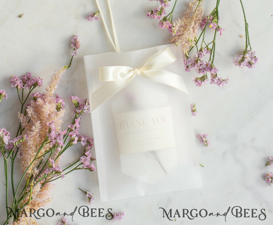 WEDDING FAVORS Wedding Soy Wax Tablet Thank You Favor gift Soy Scented wax Tablet favours with heather flowers, Boho wedding air Freshener, Scented thank you Decoration, Baby shower favor gift, wedding favors idea