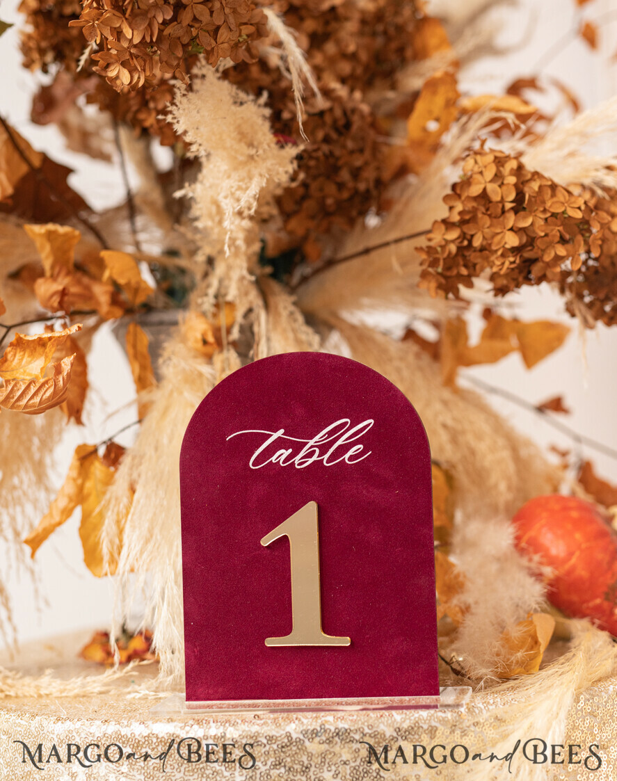 TABLE DECOR SIGNS Velvet table Numbers and Decor Luxury Velvet Arched Table numbers with Acrylic stand, Beige Velvet and Gold Acryl Wedding Table Decor, 3D Golden Letters Arched Table Numbers, Wedding Signage