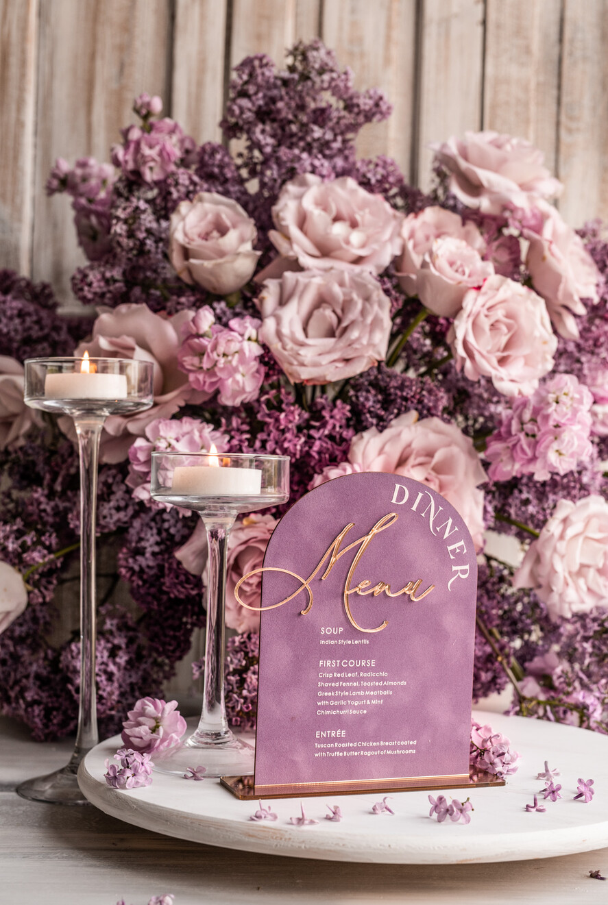 TABLE DECOR SIGNS Velvet table Numbers and Decor Acrylic & Velvet Arch Dinner Menu, gold Plexi Mauve Wedding Menu Sign with Stand, Dusty Rose Plexi Table Dinner Menu Luxury Purple Wedding Table Decor