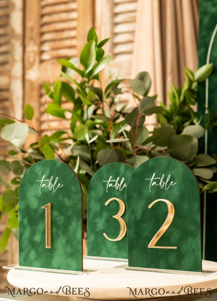 TABLE DECOR SIGNS Velvet table Numbers and Decor Arch Table Number, Luxury Green Velvet Arched Table numbers with acrylic stand, green and Gold Wedding Table Decor, 3D Golden Letters, Wedding signage
