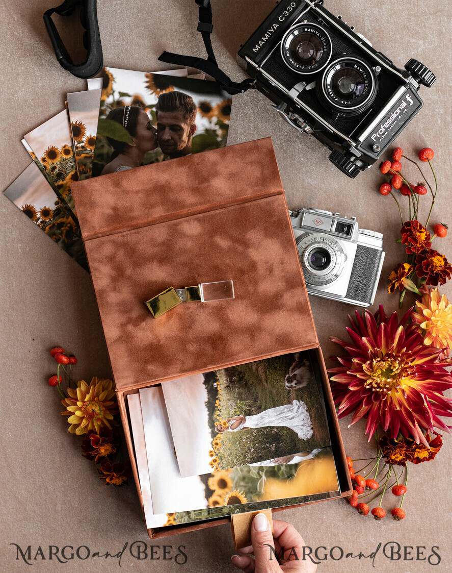 PHOTO ALBUM/ PHOTO BOX Velvet Photo Box Photographer Box Terracotta Velvet Photo Box Photographer Box Wedding Memory Box, Burnt Orange Custom Keepsake Box, Rust Photographer Gifts for Clients, Wedding Pictures packaging, Custom photography Copper box