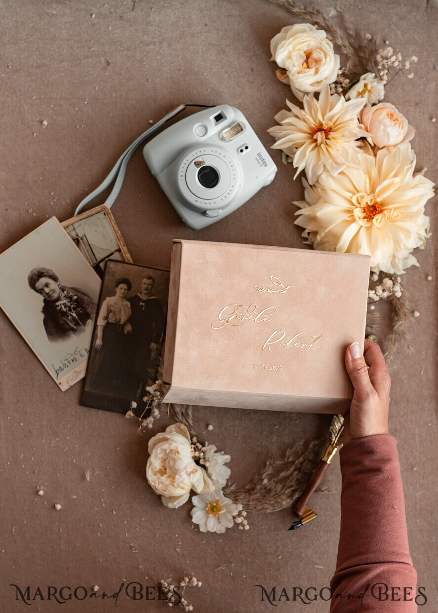 PHOTO ALBUM/ PHOTO BOX Velvet Photo Box Photographer Box Tan Velvet Photo Box Photographer Box Wedding Memory Box, Beige Custom Keepsake Box, Taupe Photographer Gifts for Clients, Wedding Pictures packaging, Custom photography Nude box