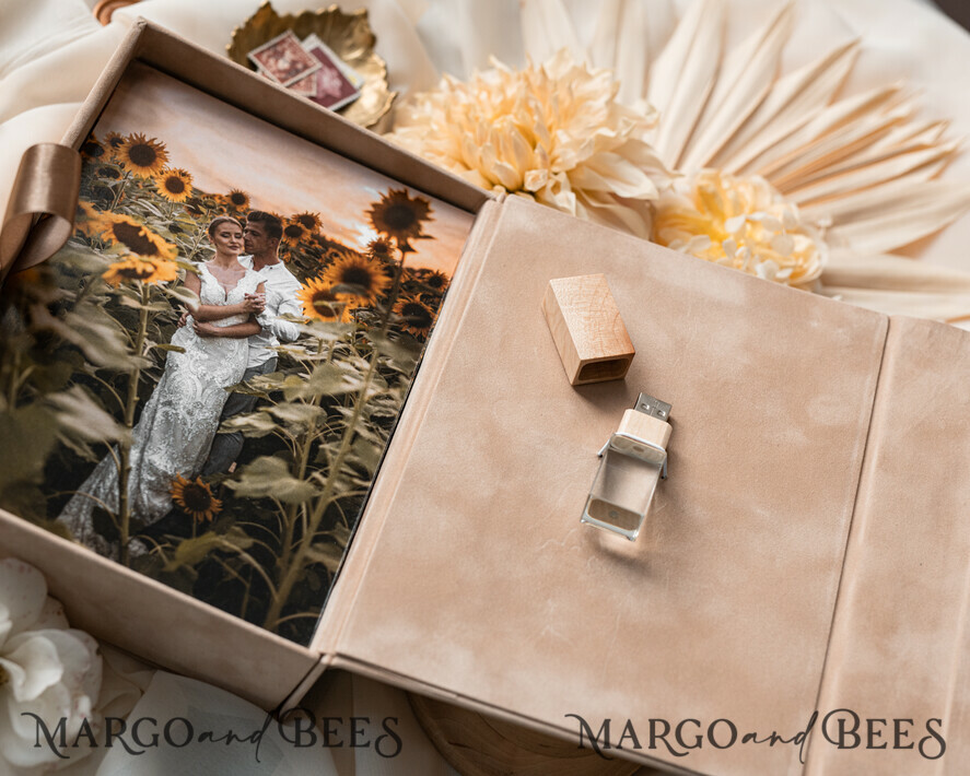 PHOTO ALBUM/ PHOTO BOX Velvet Photo Box Photographer Box Tan Velvet Photo Box Photographer Box Wedding Memory Box, Beige Custom Keepsake Box, Taupe Photographer Gifts for Clients, Wedding Pictures packaging, Custom photography Nude box