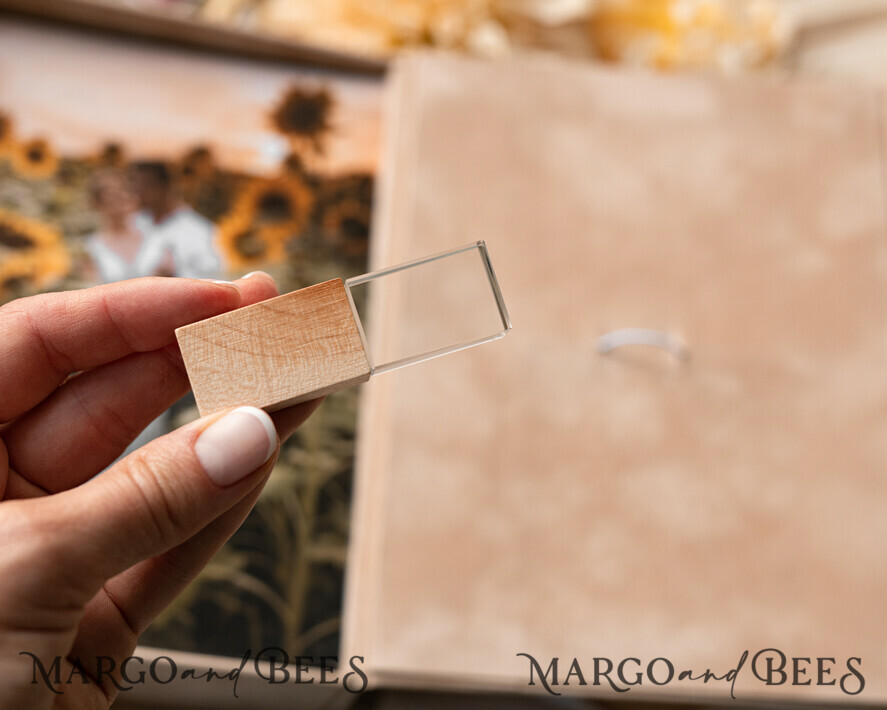 PHOTO ALBUM/ PHOTO BOX Velvet Photo Box Photographer Box Tan Velvet Photo Box Photographer Box Wedding Memory Box, Beige Custom Keepsake Box, Taupe Photographer Gifts for Clients, Wedding Pictures packaging, Custom photography Nude box