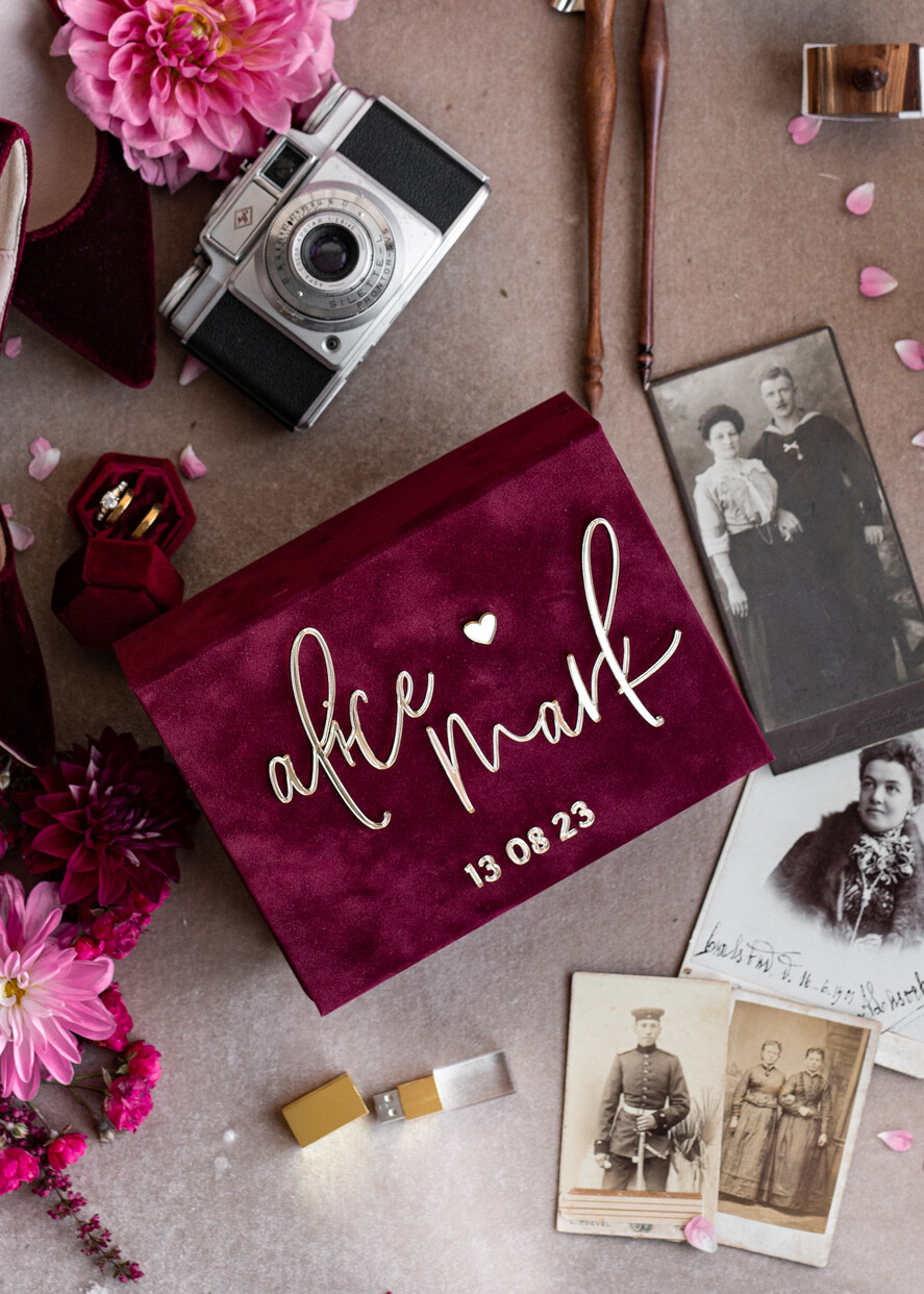 PHOTO ALBUM/ PHOTO BOX Velvet Photo Box Photographer Box Burgundy Velvet Photo Box, Maroon Photographer Box, Marsala Gold Wedding Memory Box, Gold Mirror Custom Keepsake Box, Photographer Gifts for Clients, Wedding Pictures packaging, Custom photography Copper box