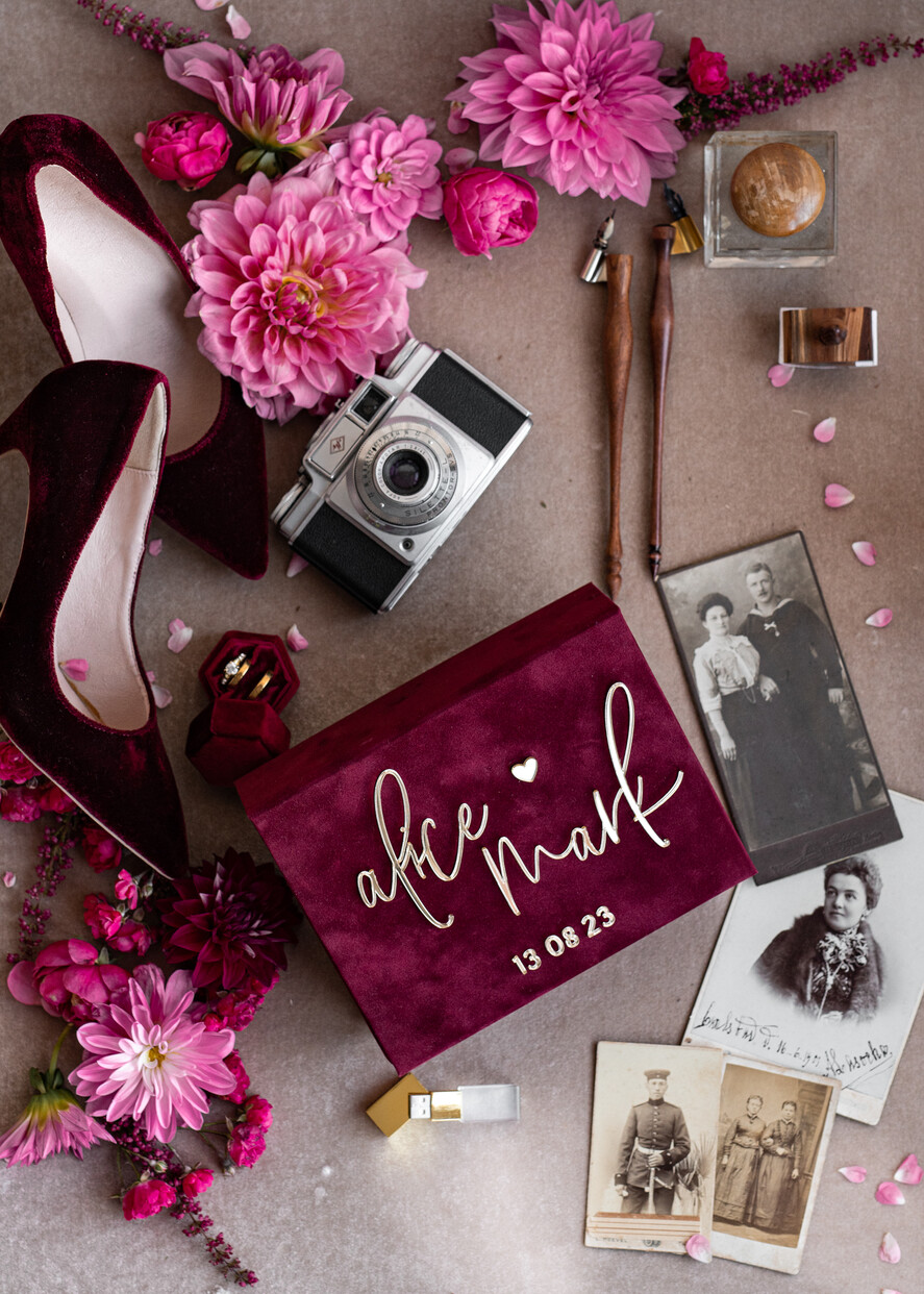 PHOTO ALBUM/ PHOTO BOX Velvet Photo Box Photographer Box Burgundy Velvet Photo Box, Maroon Photographer Box, Marsala Gold Wedding Memory Box, Gold Mirror Custom Keepsake Box, Photographer Gifts for Clients, Wedding Pictures packaging, Custom photography Copper box