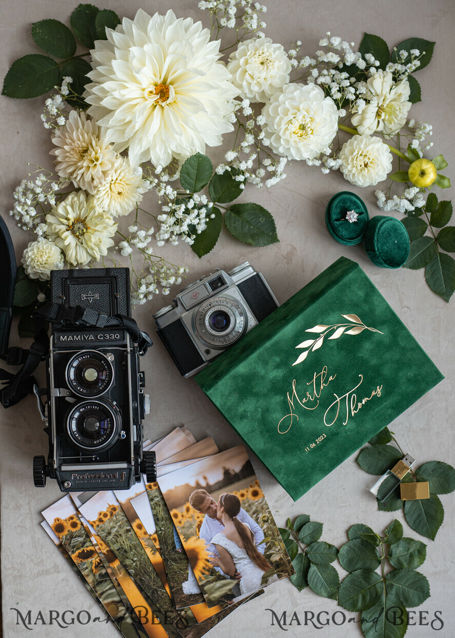 PHOTO ALBUM/ PHOTO BOX Velvet Photo Box Photographer Box Emerald Green Velvet Photo Box Photographer Box Wedding Memory Box, Greenery Custom Keepsake Box, Garden Photographer Gifts for Clients, Wedding Pictures packaging, Custom photography box