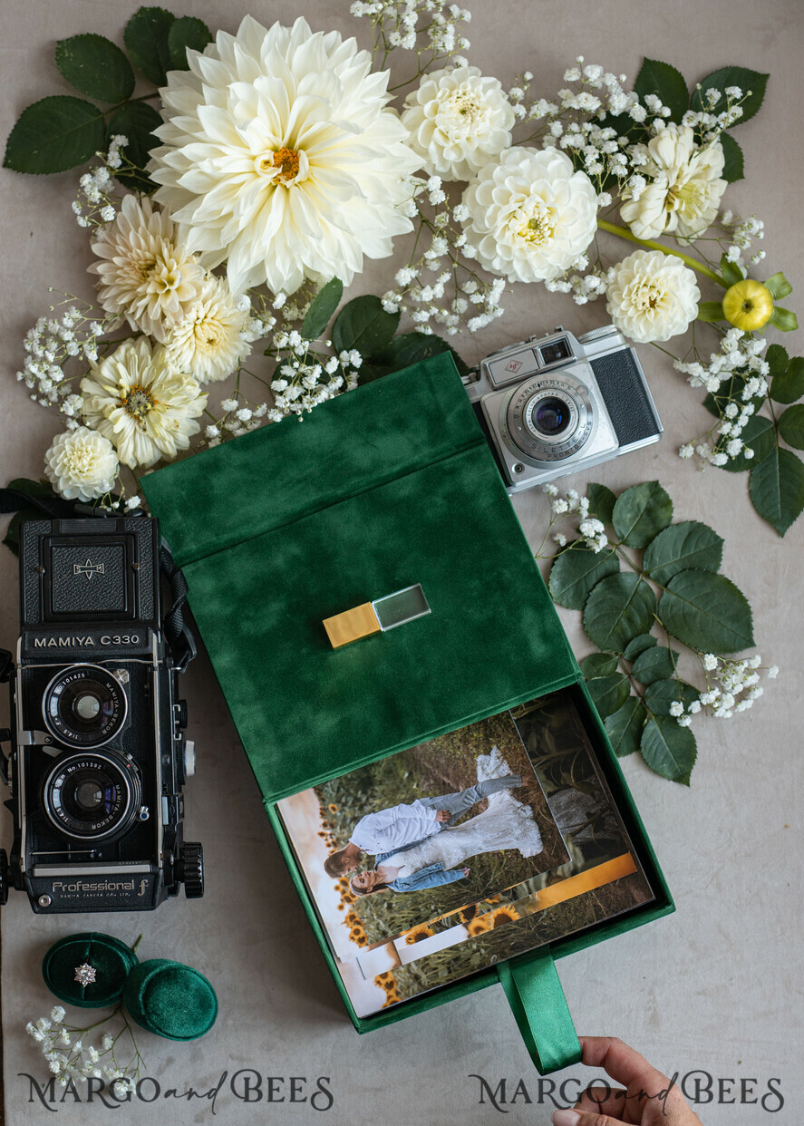 PHOTO ALBUM/ PHOTO BOX Velvet Photo Box Photographer Box Emerald Green Velvet Photo Box Photographer Box Wedding Memory Box, Greenery Custom Keepsake Box, Garden Photographer Gifts for Clients, Wedding Pictures packaging, Custom photography box