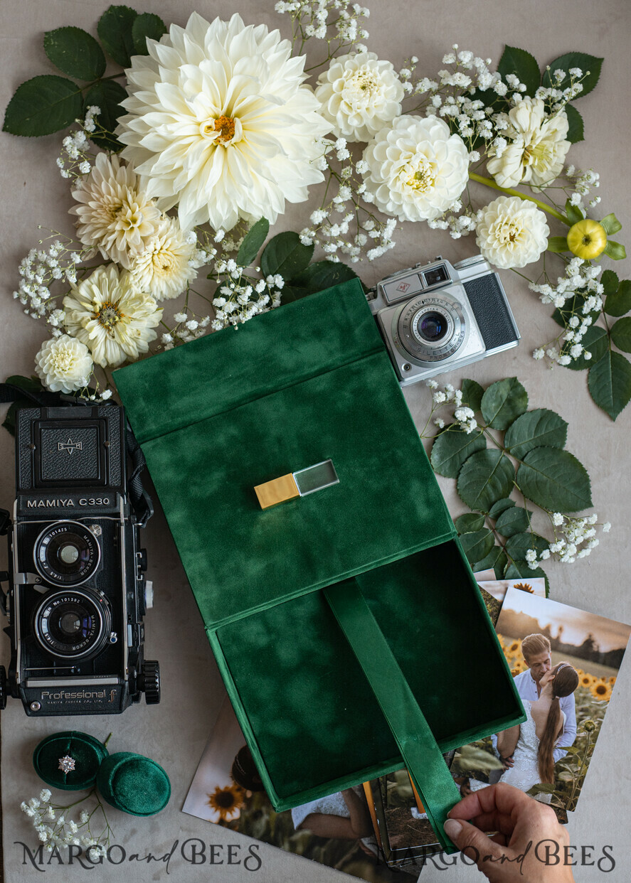 PHOTO ALBUM/ PHOTO BOX Velvet Photo Box Photographer Box Emerald Green Velvet Photo Box Photographer Box Wedding Memory Box, Greenery Custom Keepsake Box, Garden Photographer Gifts for Clients, Wedding Pictures packaging, Custom photography box