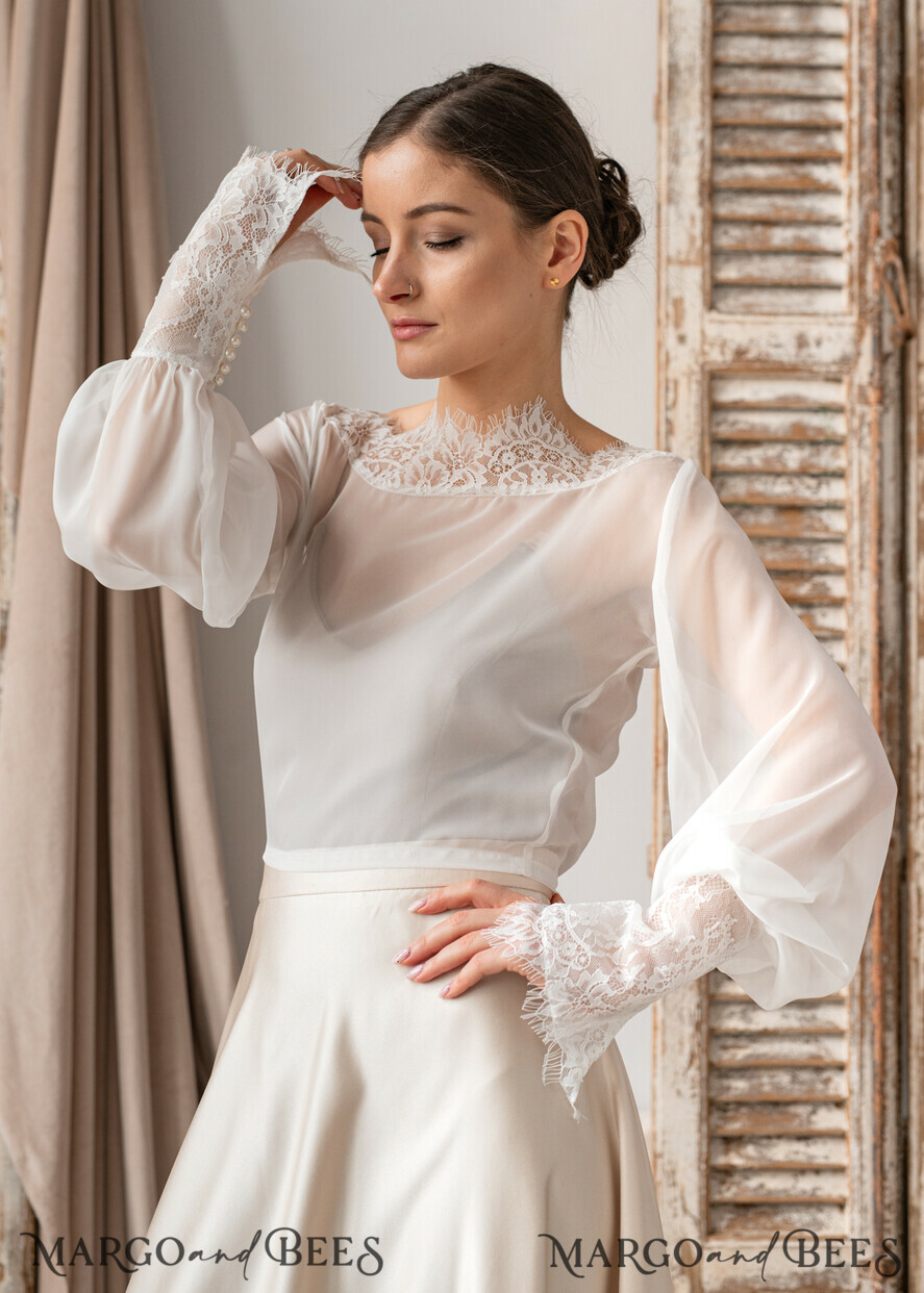 BRIDE bolero, robes, garter LACE WEDDING BOLERO Ivory Silk and Lace Wedding bolero long sleeve, Shrug Women Wedding, Bridal Backless Coverup, Ivory Blouse for Bride, Bridal Lace Blouse, dress capalet