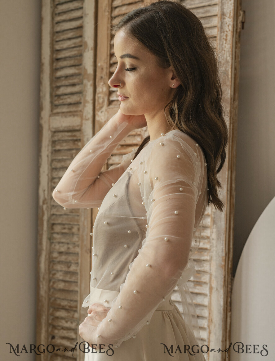 BRIDE bolero, robes, garter LACE WEDDING BOLERO Ivory tulle Beaded Bare Back Wedding bolero long sleeve, Shrug Women Wedding, Bridal Coverup with pearls , Ivory Blouse for Bride, Bridal Tulle Blouse, dress capalet