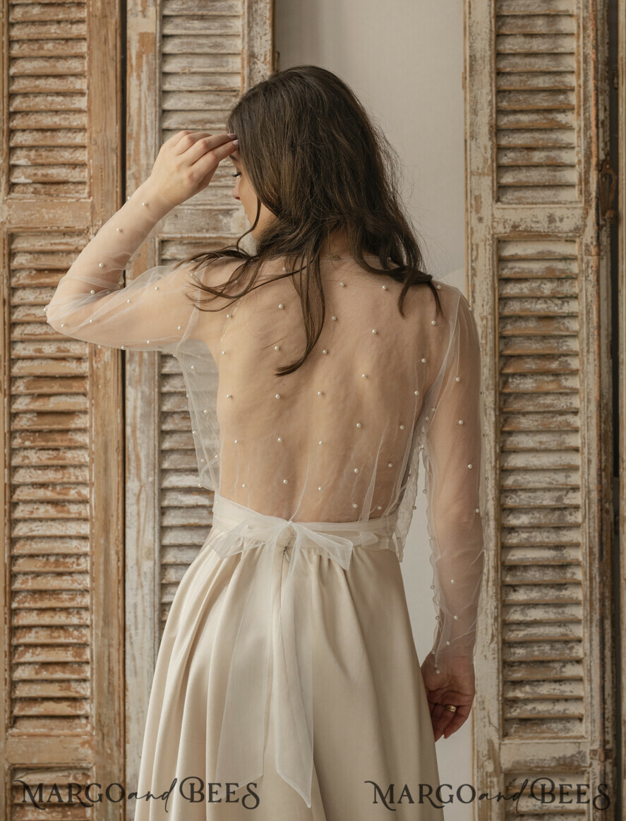 BRIDE bolero, robes, garter LACE WEDDING BOLERO Ivory tulle Beaded Wedding bolero long sleeve, Shrug Women Wedding, Bridal Coverup with pearls , Ivory Blouse for Bride, Bridal Tulle Blouse, dress capalet