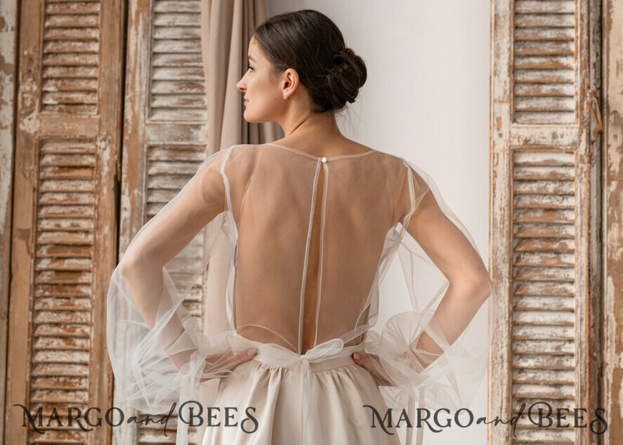 BRIDE bolero, robes, garter LACE WEDDING BOLERO Ivory Silk Wedding bolero long sleeve, Shrug Women Wedding, Bridal Modest Coverup, Boho Blouse for Bride, Bridal Lace Blouse, dress capalet