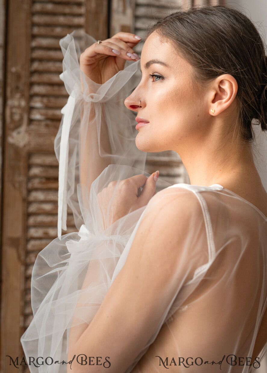 BRIDE bolero, robes, garter LACE WEDDING BOLERO Ivory Silk Wedding bolero long sleeve, Shrug Women Wedding, Bridal Modest Coverup, Boho Blouse for Bride, Bridal Lace Blouse, dress capalet
