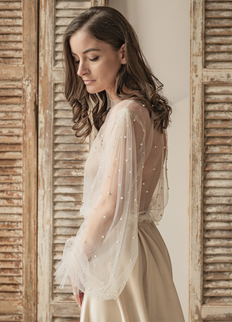 BRIDE bolero, robes, garter LACE WEDDING BOLERO Ivory tulle Beaded Wedding bolero long sleeve, Shrug Women Wedding, Bridal Coverup with pearls , Ivory Blouse for Bride, Bridal Tulle Blouse, dress capalet