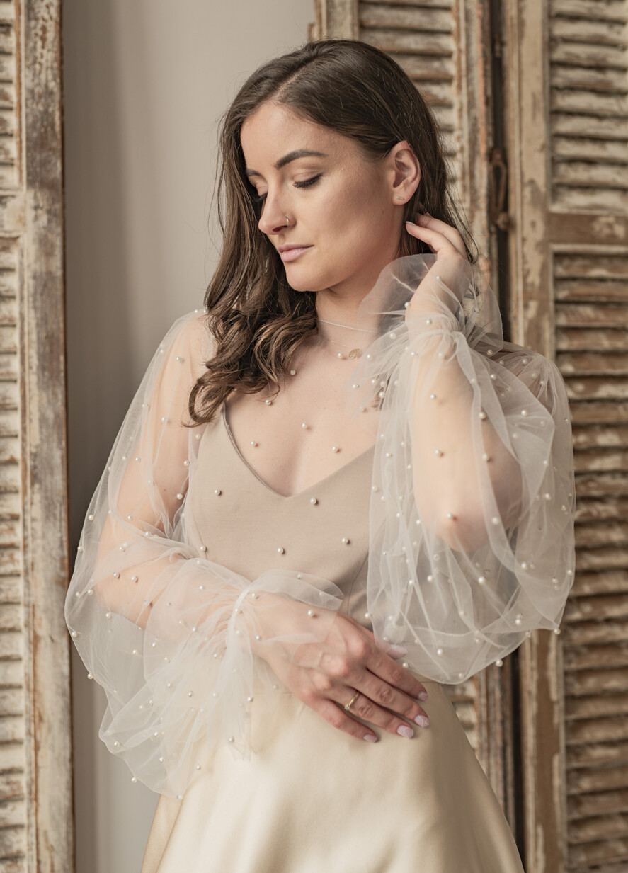 BRIDE bolero, robes, garter LACE WEDDING BOLERO Ivory tulle Beaded Wedding bolero long sleeve, Shrug Women Wedding, Bridal Coverup with pearls , Ivory Blouse for Bride, Bridal Tulle Blouse, dress capalet