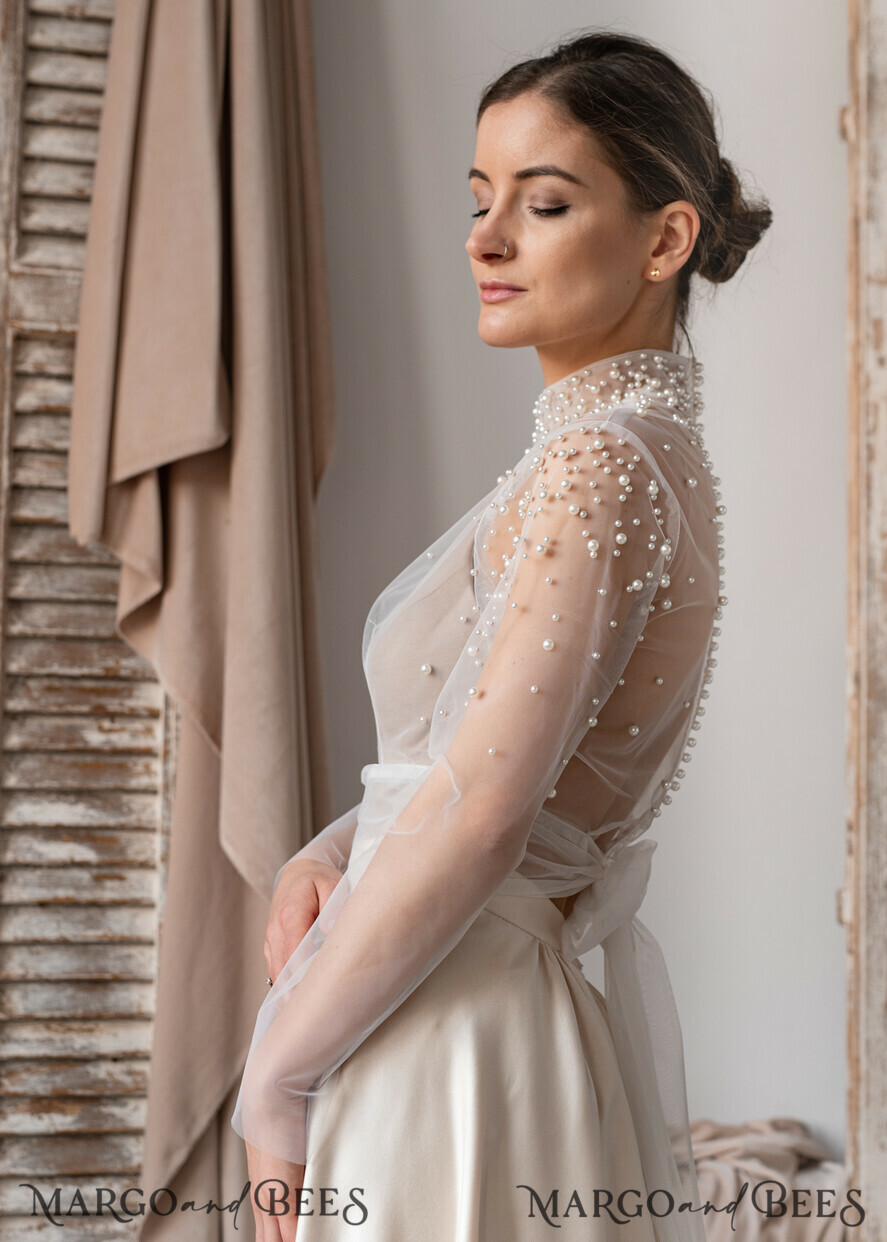BRIDE bolero, robes, garter LACE WEDDING BOLERO Ivory tulle Wedding bolero long sleevewith bow , Shrug Women Wedding, Bridal Coverup, white Blouse for Bride, Bridal Tulle Blouse, dress capalet