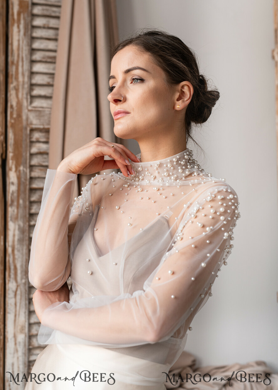 BRIDE bolero, robes, garter LACE WEDDING BOLERO Ivory tulle Wedding bolero long sleevewith bow , Shrug Women Wedding, Bridal Coverup, white Blouse for Bride, Bridal Tulle Blouse, dress capalet