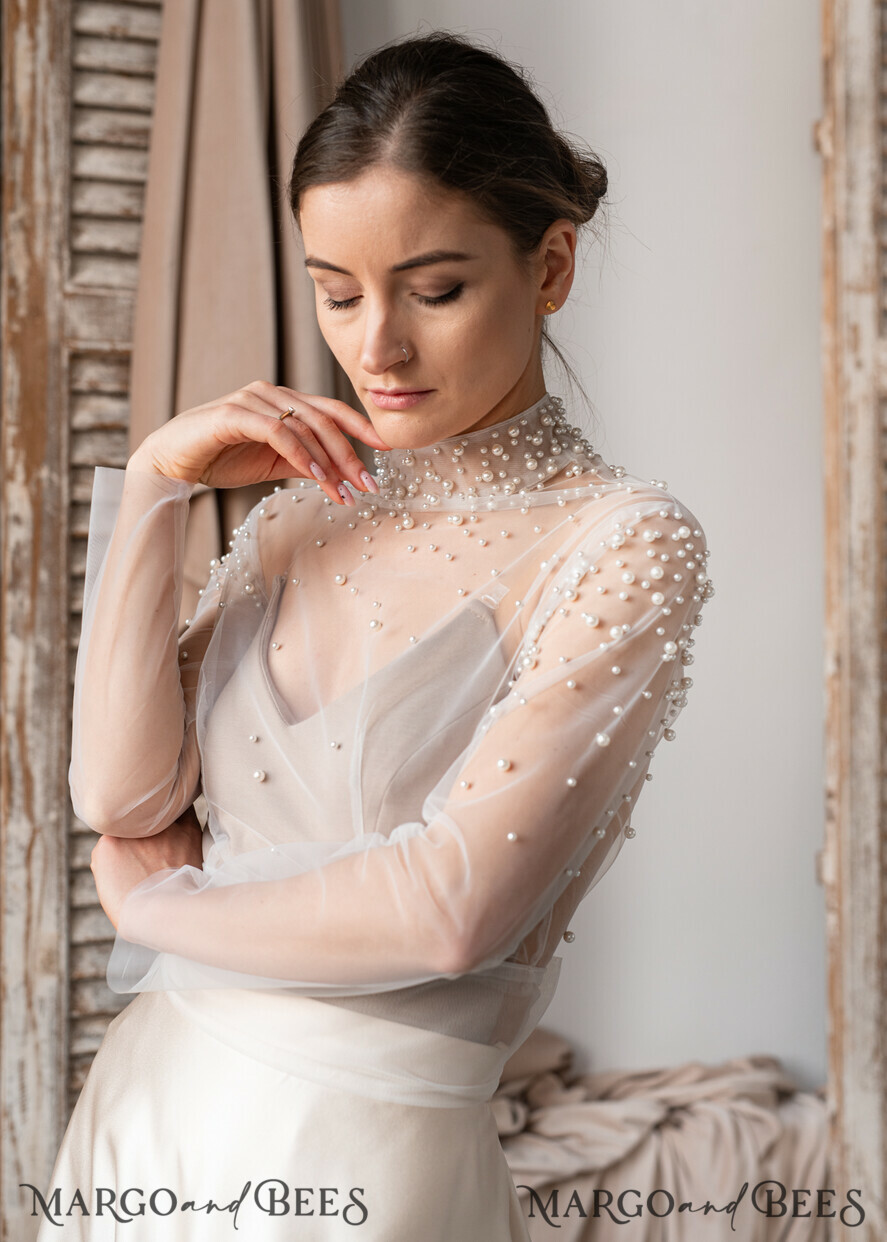 BRIDE bolero, robes, garter LACE WEDDING BOLERO Ivory tulle Wedding bolero long sleevewith bow , Shrug Women Wedding, Bridal Coverup, white Blouse for Bride, Bridal Tulle Blouse, dress capalet