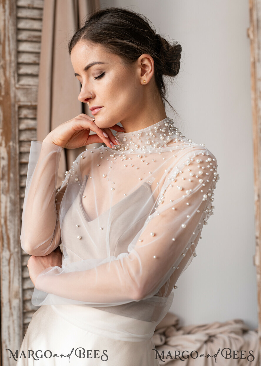BRIDE bolero, robes, garter LACE WEDDING BOLERO Ivory tulle Wedding bolero long sleevewith bow , Shrug Women Wedding, Bridal Coverup, white Blouse for Bride, Bridal Tulle Blouse, dress capalet