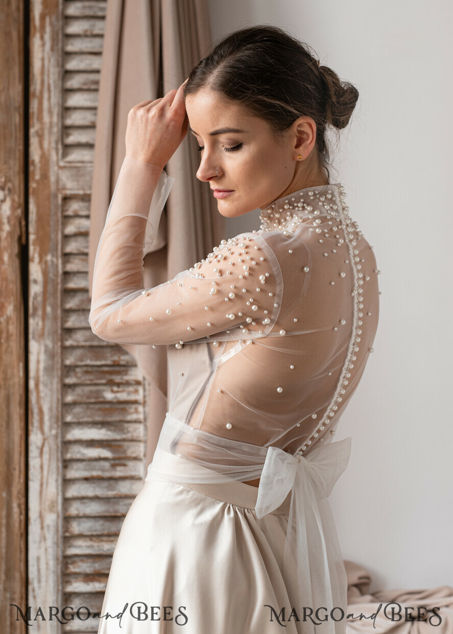 BRIDE bolero, robes, garter LACE WEDDING BOLERO Ivory tulle Wedding bolero long sleevewith bow , Shrug Women Wedding, Bridal Coverup, white Blouse for Bride, Bridal Tulle Blouse, dress capalet